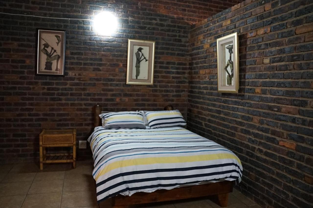 Kwele Game Lodge Beauty ภายนอก รูปภาพ