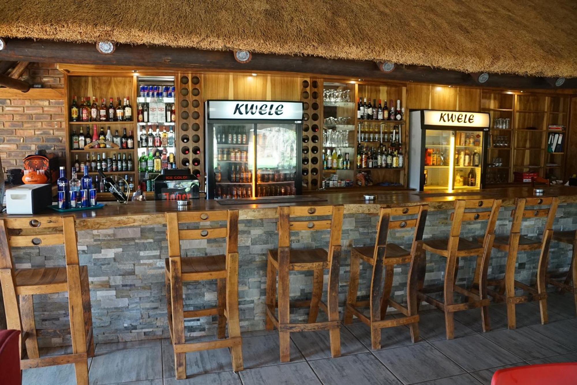 Kwele Game Lodge Beauty ภายนอก รูปภาพ