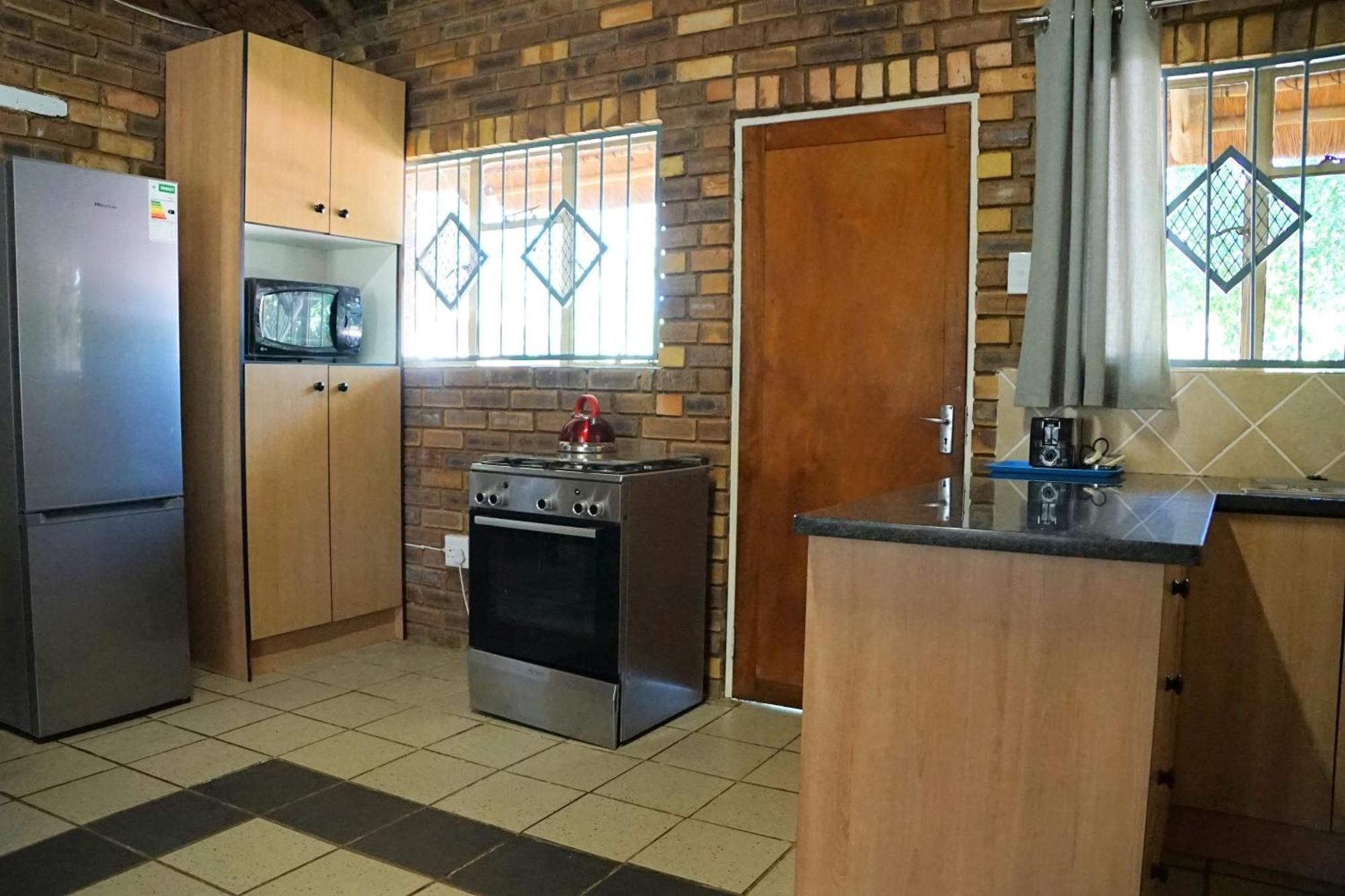 Kwele Game Lodge Beauty ภายนอก รูปภาพ